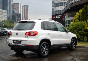 Подержанный автомобиль Volkswagen Tiguan 2011 года (5 фото)