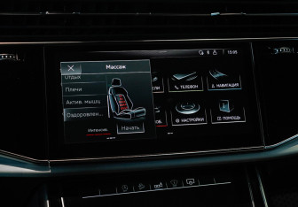 Подержанный автомобиль Audi Q8 2019 года (32 фото)