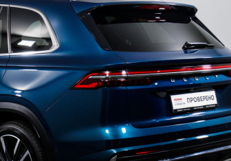 Подержанный автомобиль Geely Monjaro 2023 года (16 фото)