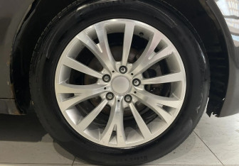 Подержанный автомобиль Opel Insignia Liftback 2013 года (17 фото)