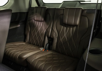 Подержанный автомобиль Exeed VX 2023 года (16 фото)