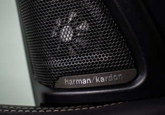 Подержанный автомобиль BMW X5 2014 года (18 фото)