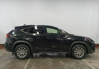 Подержанный автомобиль Lexus NX 2015 года (4 фото)