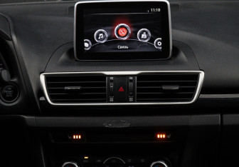 Подержанный автомобиль Mazda 3 Sedan 2014 года (12 фото)