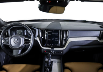 Подержанный автомобиль Volvo XC60 2019 года (13 фото)
