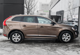 Подержанный автомобиль Volvo XC60 2013 года (4 фото)