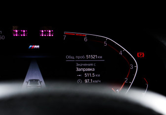 Подержанный автомобиль BMW X4 2022 года (11 фото)
