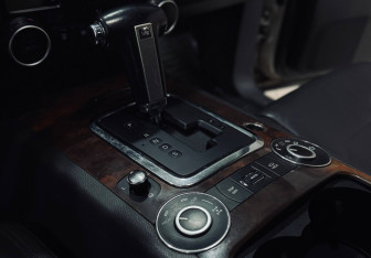 Подержанный автомобиль Volkswagen Touareg 2007 года (16 фото)