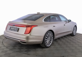 Подержанный автомобиль Hongqi H9 2023 года (5 фото)