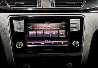 Подержанный автомобиль Skoda Rapid Liftback 2018 года (15 фото)