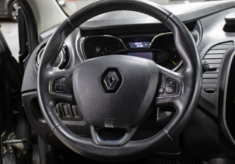 Подержанный автомобиль Renault Kaptur 2016 года (16 фото)