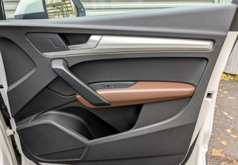 Подержанный автомобиль Audi Q5 2018 года (25 фото)