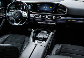 Подержанный автомобиль Mercedes-Benz GLE 2022 года (10 фото)