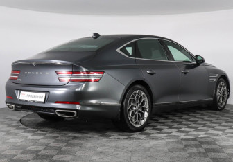 Подержанный автомобиль Genesis G80 2021 года (5 фото)