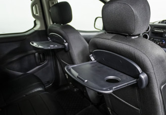 Подержанный автомобиль Peugeot Partner 2021 года (14 фото)