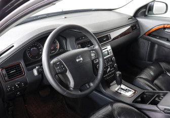 Подержанный автомобиль Volvo S80 2008 года (9 фото)