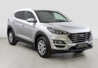 Подержанный автомобиль Hyundai Tucson 2020 года (3 фото)