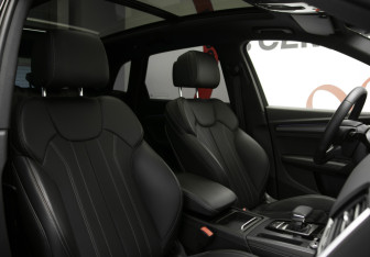 Подержанный автомобиль Audi Q5 2024 года (34 фото)