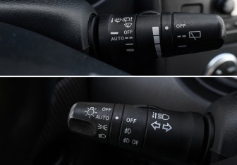 Подержанный автомобиль Nissan Tiida Hatchback 2012 года (17 фото)