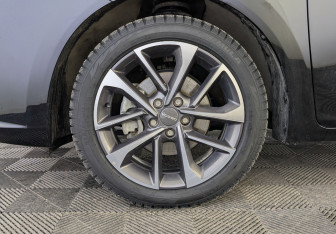 Подержанный автомобиль Omoda S5 GT 2024 года (12 фото)