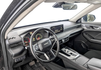 Подержанный автомобиль Haval Jolion 2022 года (16 фото)