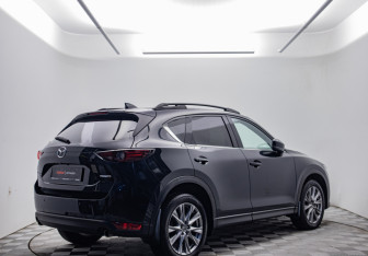 Подержанный автомобиль Mazda CX-5 2021 года (5 фото)