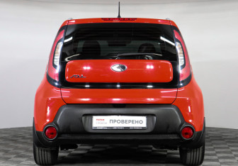 Подержанный автомобиль Kia Soul 2015 года (6 фото)