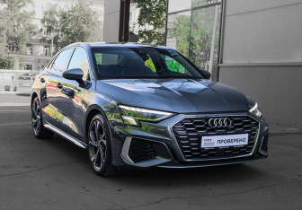 Подержанный автомобиль Audi A3 Sedan 2022 года (3 фото)