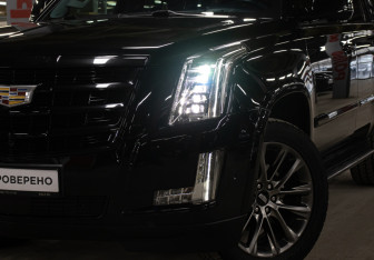 Подержанный автомобиль Cadillac Escalade Suv 2019 года (33 фото)