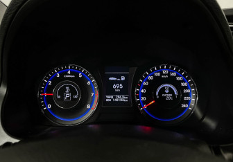 Подержанный автомобиль Hyundai i40 Sedan 2013 года (11 фото)