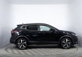 Подержанный автомобиль Nissan Qashqai 2020 года (4 фото)