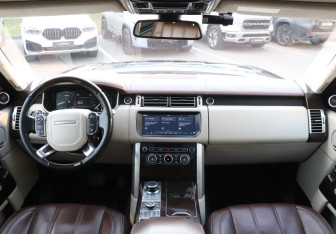 Подержанный автомобиль Land Rover Range Rover 2016 года (12 фото)