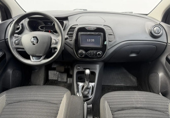 Подержанный автомобиль Renault Kaptur 2019 года (9 фото)