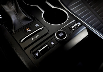 Подержанный автомобиль Kia K5 2021 года (27 фото)