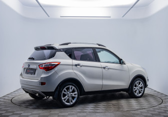 Подержанный автомобиль Changan CS35 2014 года (5 фото)