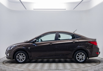 Подержанный автомобиль Hyundai Solaris Sedan 2016 года (8 фото)