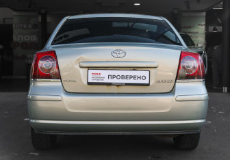 Подержанный автомобиль Toyota Avensis Sedan 2007 года (5 фото)