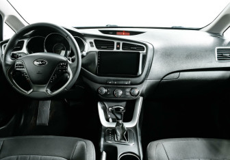 Подержанный автомобиль Kia Ceed Wagon 2013 года (7 фото)