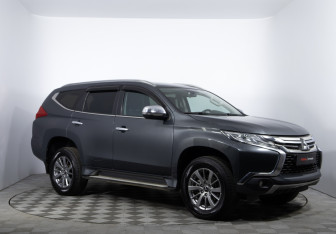 Подержанный автомобиль Mitsubishi Pajero Sport 2019 года (3 фото)