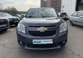 Подержанный автомобиль Chevrolet Orlando 2014 года (2 фото)