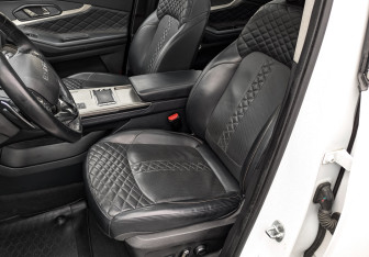 Подержанный автомобиль Exeed TXL 2022 года (16 фото)