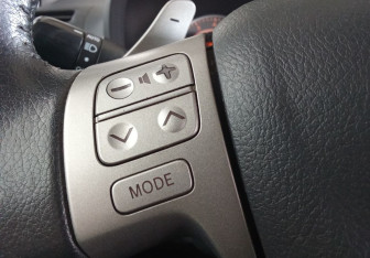 Подержанный автомобиль Toyota Auris Hatchback 2007 года (15 фото)