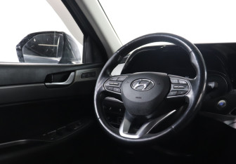 Подержанный автомобиль Hyundai Palisade 2021 года (15 фото)