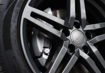 Подержанный автомобиль Audi A6 Sedan 2016 года (22 фото)