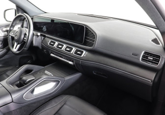Подержанный автомобиль Mercedes-Benz GLE 2021 года (10 фото)