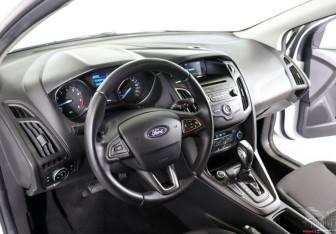 Подержанный автомобиль Ford Focus Hatchback 2018 года (9 фото)