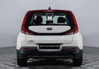 Подержанный автомобиль Kia Soul 2019 года (6 фото)