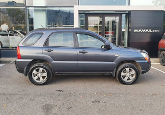 Подержанный автомобиль Kia Sportage 2010 года (4 фото)