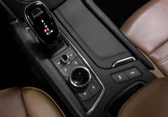 Подержанный автомобиль Cadillac XT5 2020 года (17 фото)