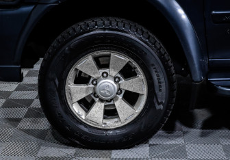 Подержанный автомобиль Mitsubishi Pajero Sport 2008 года (15 фото)